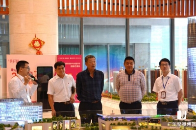 信義玻璃控股有限公司執行董事李文演一行到訪河源市商業中心